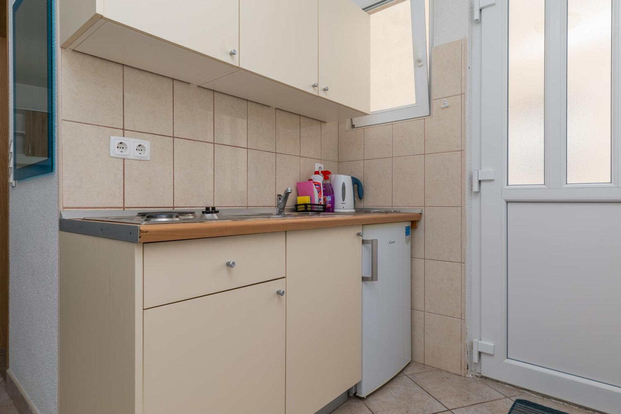 Apartments By The Sea Drasnice, Makarska - 6697 Zewnętrze zdjęcie