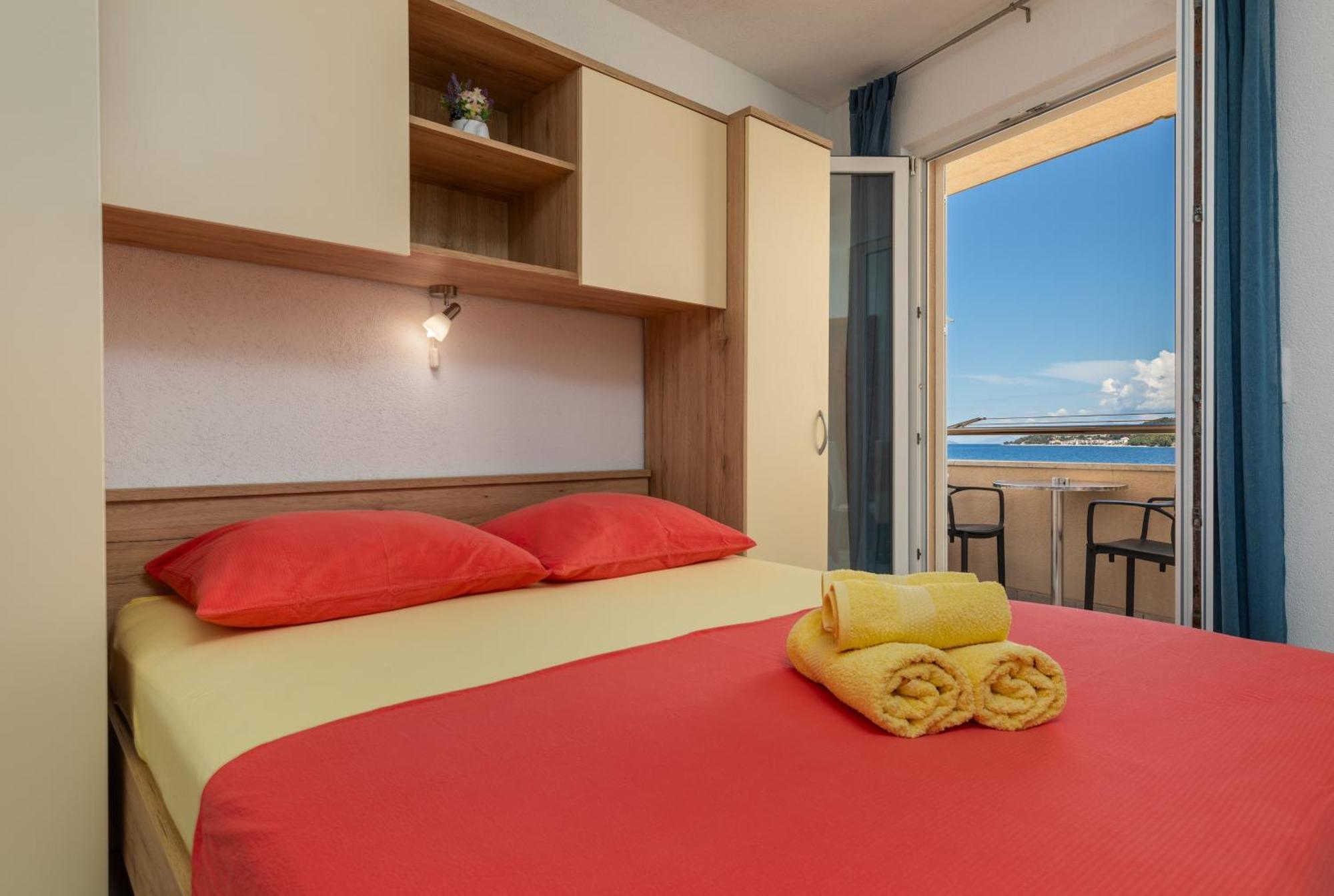 Apartments By The Sea Drasnice, Makarska - 6697 Zewnętrze zdjęcie
