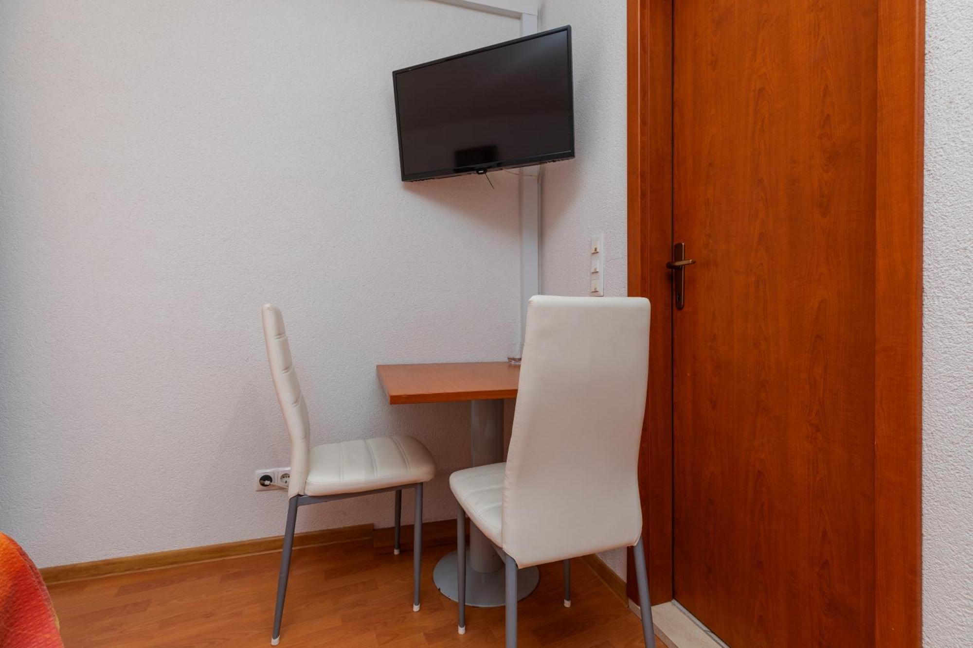 Apartments By The Sea Drasnice, Makarska - 6697 Zewnętrze zdjęcie